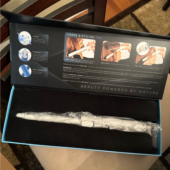 NIB BioIonic StyleWinder Rotating Styling Iron~ 0.75 inch - Picture 7 of 9